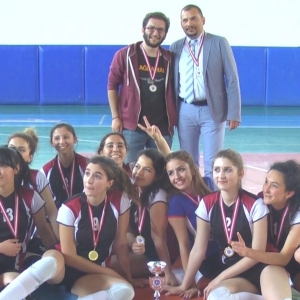 ÇOMÜSPOR'16 Voleybol Şampiyonu Tıp Fakültesi Bayan Takımı Oldu
